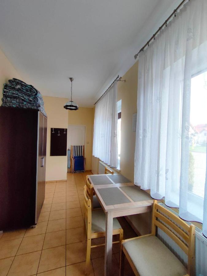Pokoje Goscinne U Piotra Ustronie Morskie Bagian luar foto